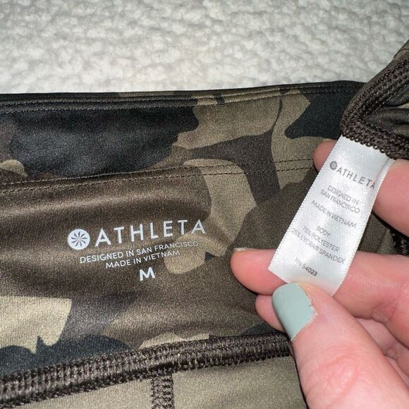 Athleta Camouflage Pattern Green Brown Black Ankle Leggings Womens Medium EUC - Picture 6 of 11